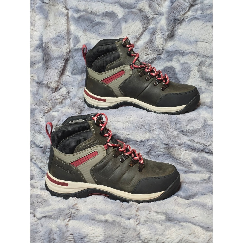 NWB Wolverine Women's Chisel 6" Steel-Toe‎ waterproof leather Work Boot 8.5M